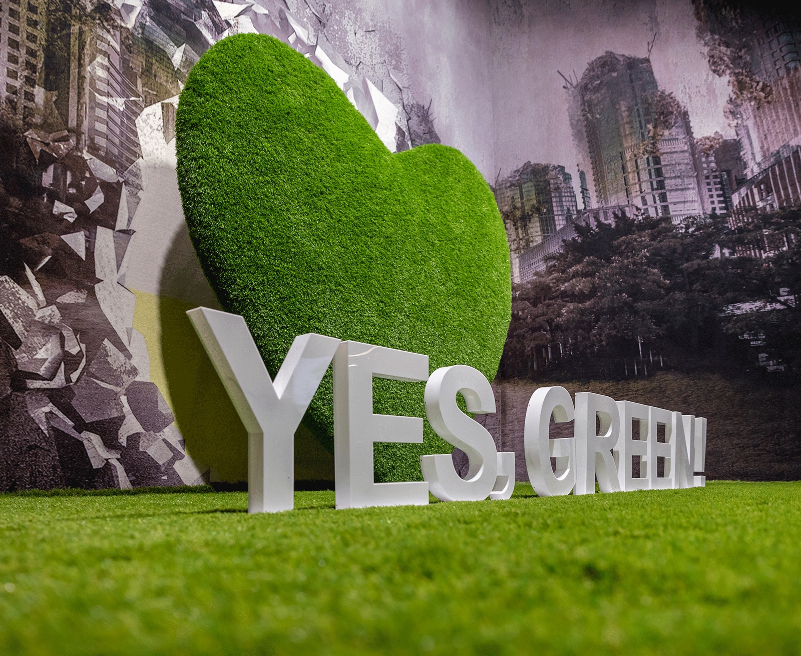 THE GREEN COLLECTION Yes Green